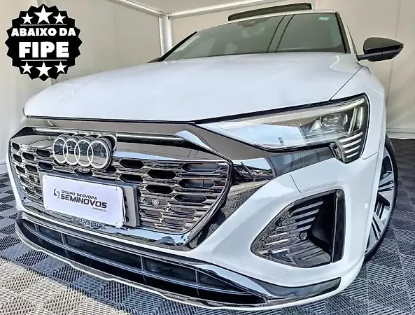 Audi Q8 E-tron - Imagem 1