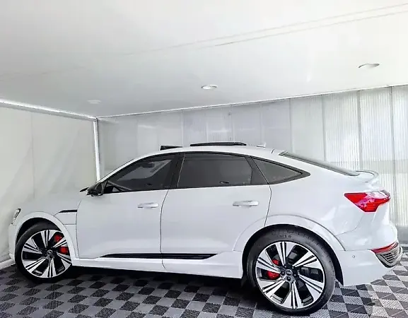 Audi Q8 E-tron - Imagem 6