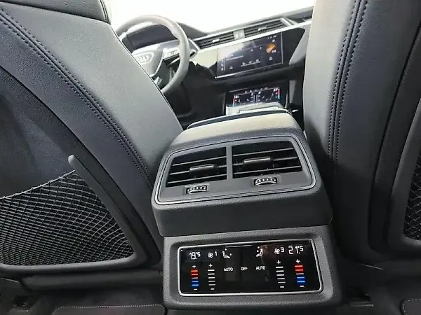 Audi Q8 E-tron - Imagem 14
