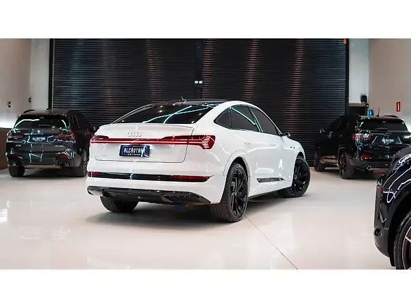 Audi E-tron S Sportback - Imagem 2
