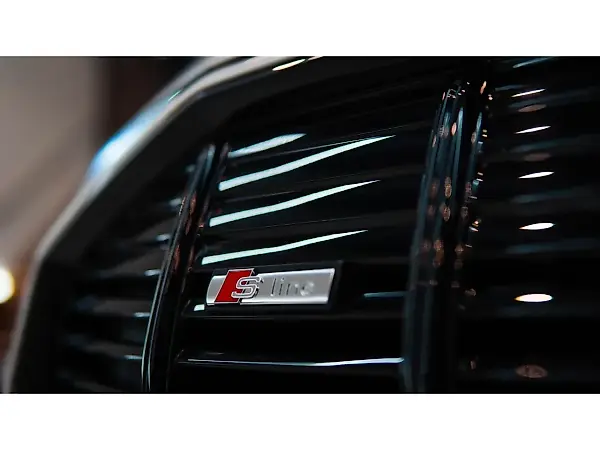 Audi E-tron S Sportback - Imagem 11
