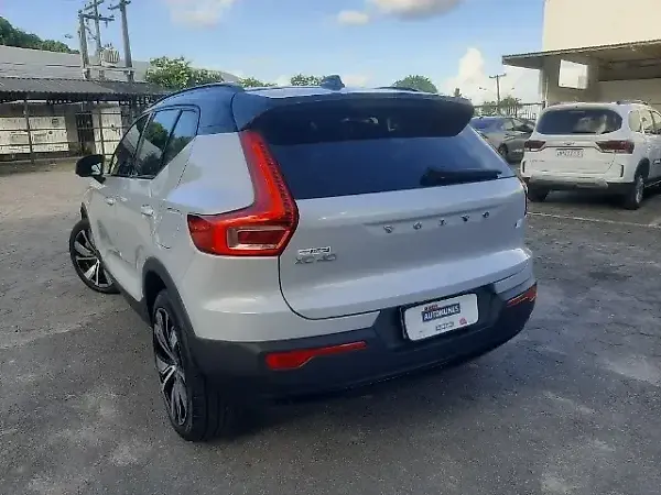 Volvo XC40 Recharge - Imagem 3
