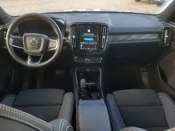 Volvo XC40 Recharge - Imagem 6