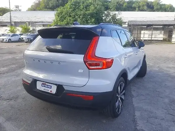 Volvo XC40 Recharge - Imagem 5