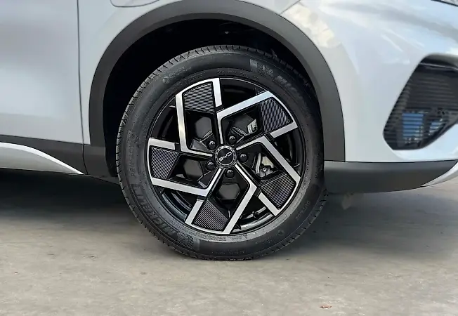 BYD Yuan Plus - Imagem 13