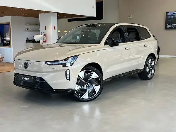 Volvo Ex90 - Imagem 1