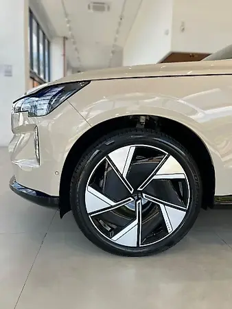 Volvo Ex90 - Imagem 7