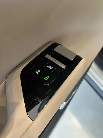 Volvo Ex90 - Imagem 18