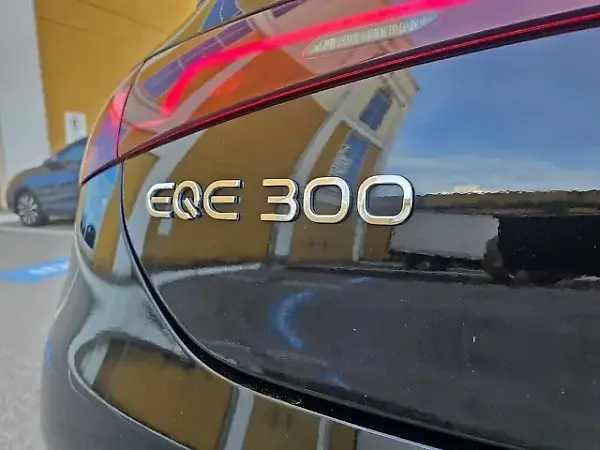 Mercedes Eqe 300 - Imagem 10