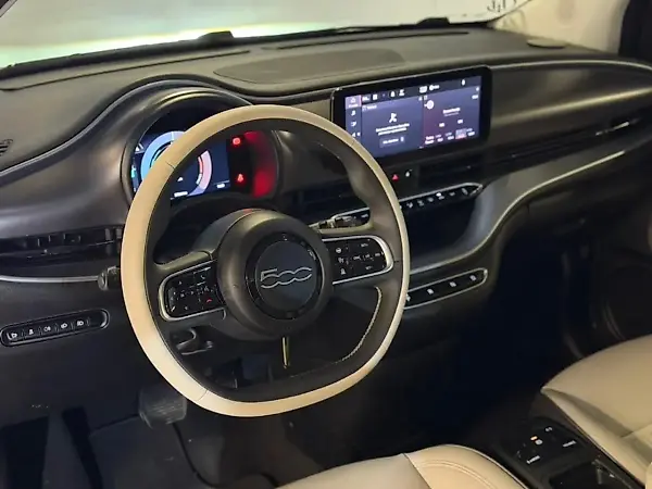 Fiat 500e - Imagem 8