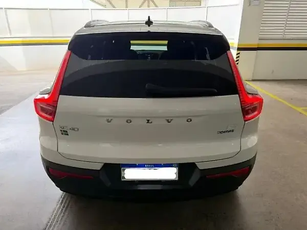 Volvo XC40 Recharge - Imagem 3