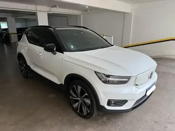 Volvo XC40 Recharge - Imagem 4