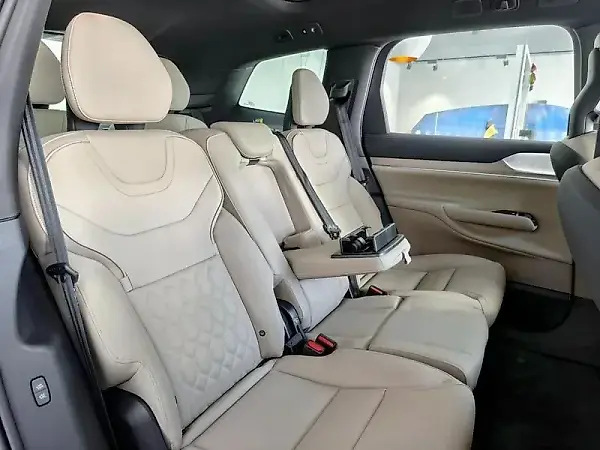 Volvo EX30 - Imagem 17