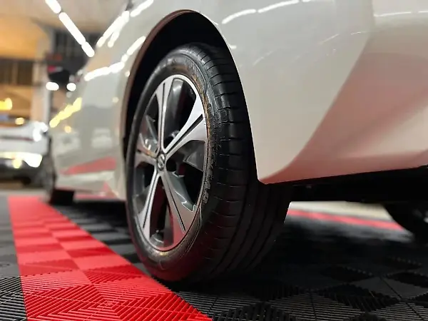 Nissan Leaf - Imagem 18