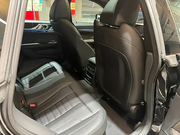 BMW I4 Edrive35 - Imagem 11
