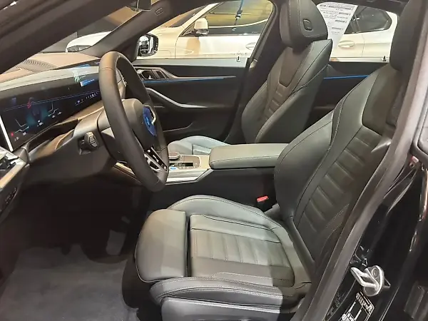 BMW I4 Edrive35 - Imagem 10