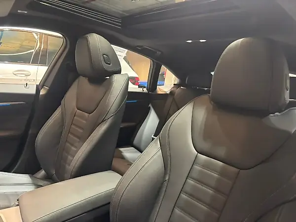 BMW I4 Edrive35 - Imagem 13