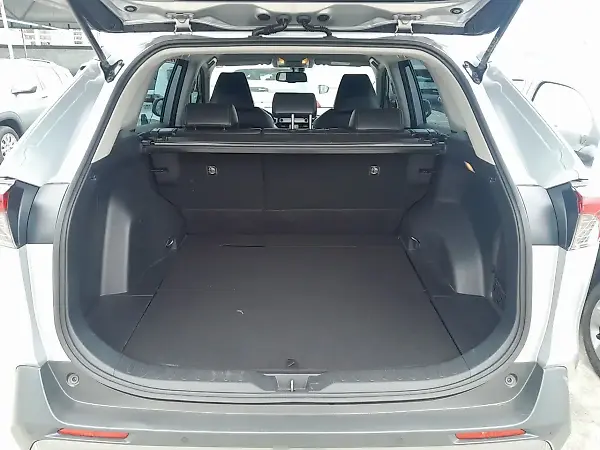 Toyota Rav4 EV - Imagem 9