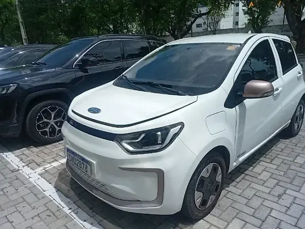 JAC E-JS1 - Imagem 1