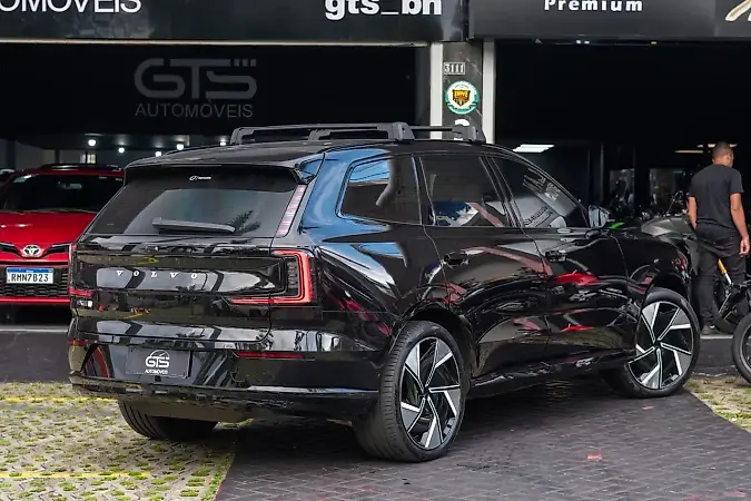 Volvo Ex90 - Imagem 2