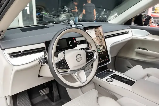 Volvo Ex90 - Imagem 8