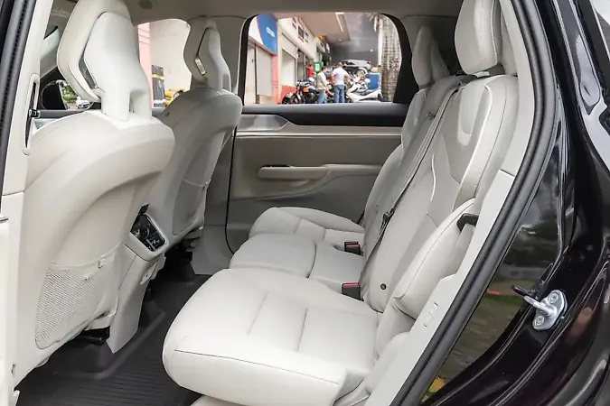 Volvo Ex90 - Imagem 13