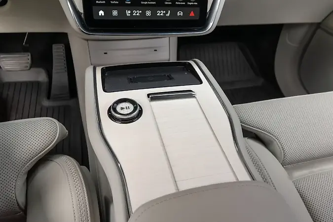 Volvo Ex90 - Imagem 16