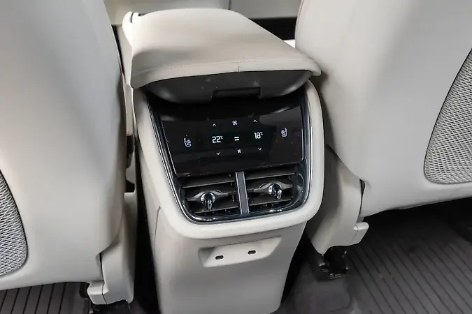 Volvo Ex90 - Imagem 17