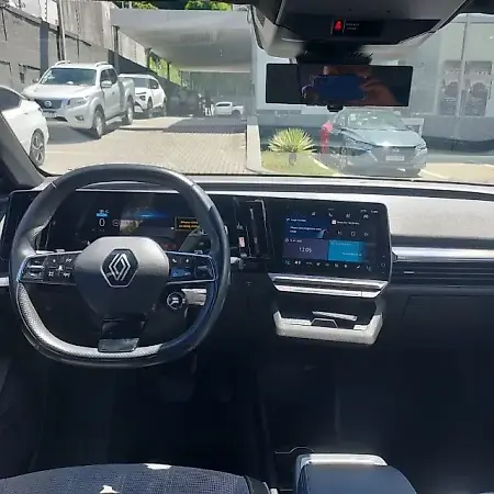 Renault Megane E-tech Electric - Imagem 8