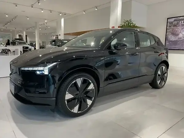 Volvo EX30 - Imagem 1