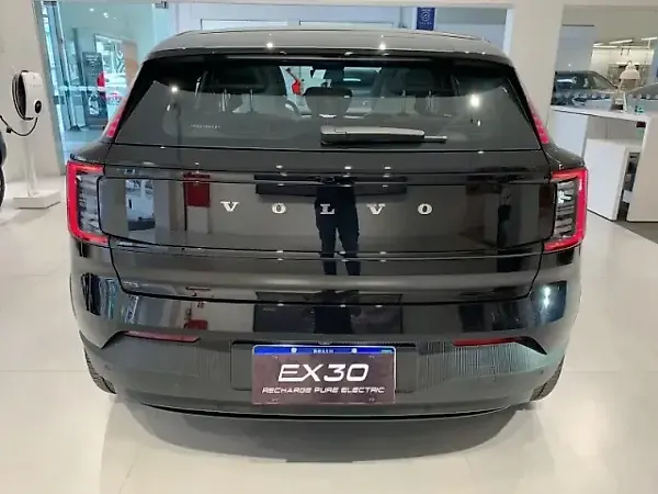 Volvo EX30 - Imagem 4