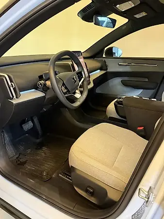 Volvo EX30 - Imagem 7