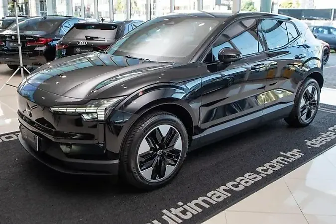 Volvo EX30 - Imagem 1
