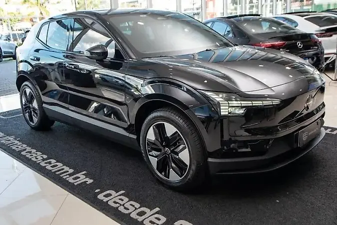 Volvo EX30 - Imagem 3