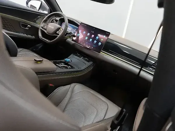 BYD Han - Imagem 20