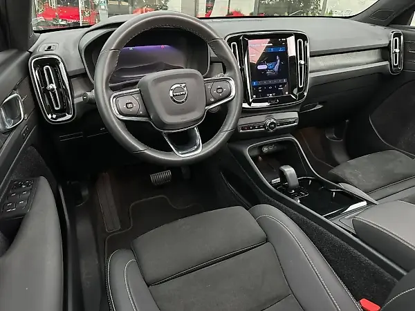 Volvo XC40 Recharge - Imagem 5