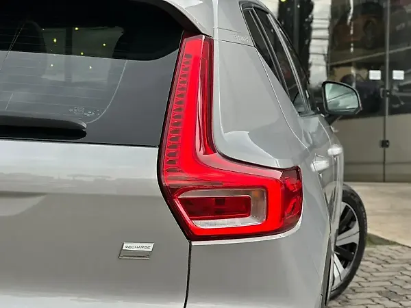 Volvo XC40 Recharge - Imagem 14