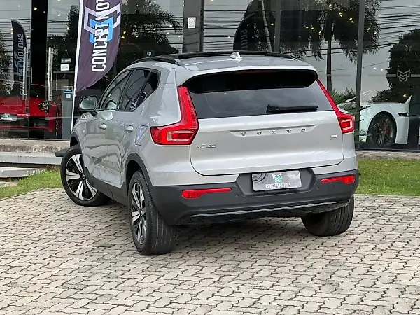 Volvo XC40 Recharge - Imagem 16