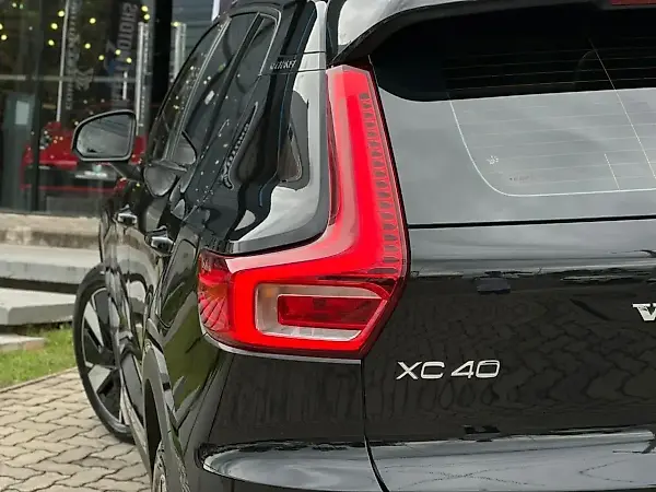 Volvo XC40 Recharge - Imagem 14