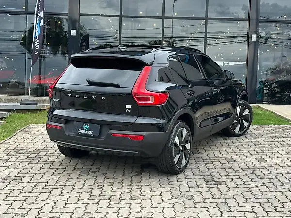 Volvo XC40 Recharge - Imagem 16