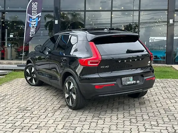 Volvo XC40 Recharge - Imagem 18