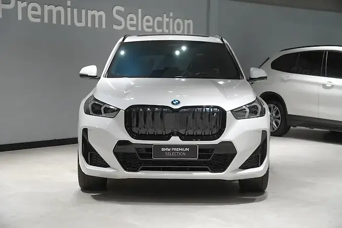 BMW IX1 - Imagem 2