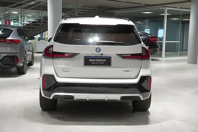 BMW IX1 - Imagem 5