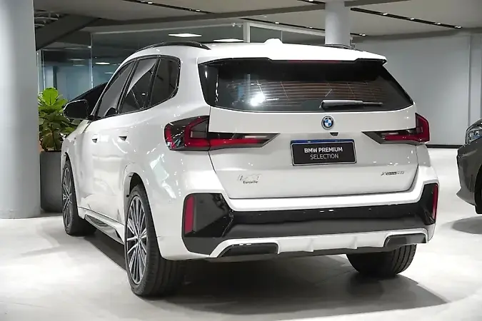 BMW IX1 - Imagem 4