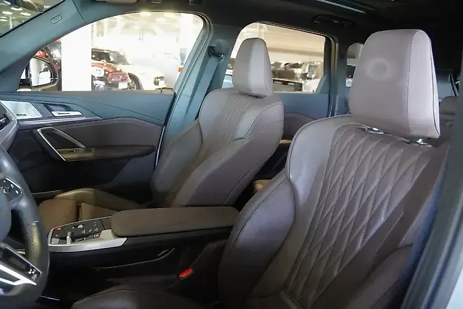 BMW IX1 - Imagem 10