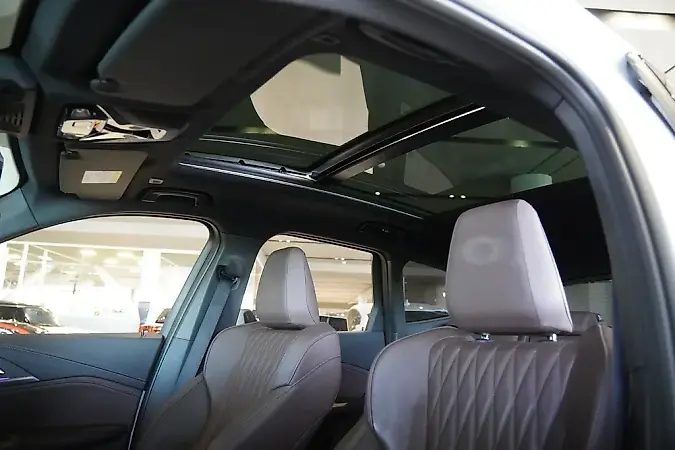 BMW IX1 - Imagem 11