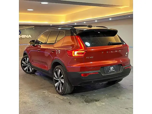 Volvo XC40 Recharge - Imagem 6