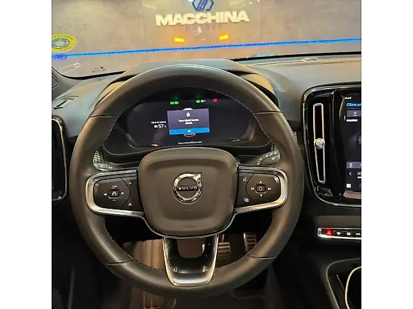 Volvo XC40 Recharge - Imagem 15