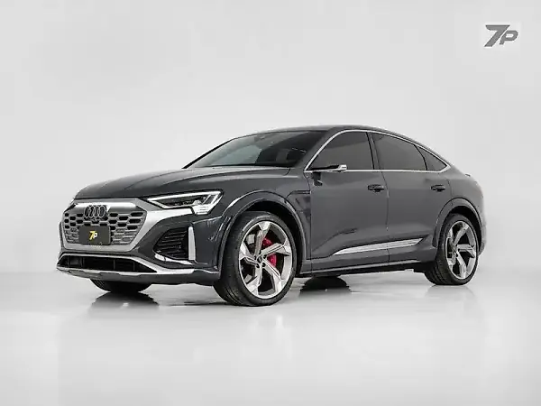 Audi Q8 Sportback E-tron - Imagem 4