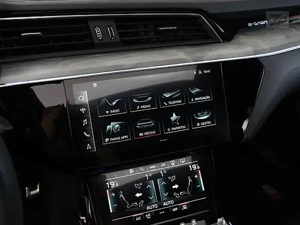 Audi Q8 Sportback E-tron - Imagem 6